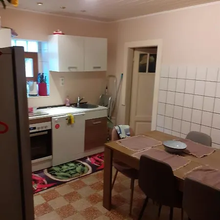 Ferienhaus Janine Ruhig Gelegen Mit Grossem Garten Und Wifi Apartment