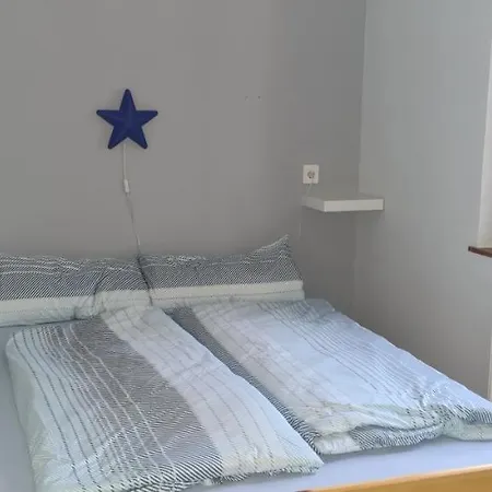 Ferienhaus Janine Ruhig Gelegen Mit Grossem Garten Und Wifi * Balatonbereny