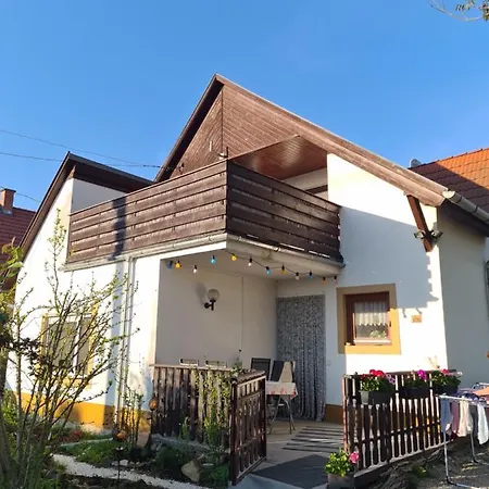 Ferienhaus Janine Ruhig Gelegen Mit Grossem Garten Und Wifi